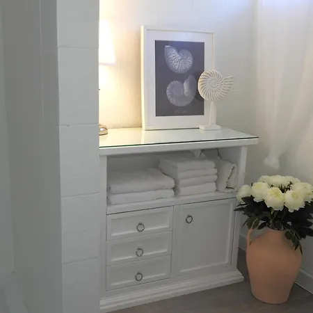 Ivo Apartment *